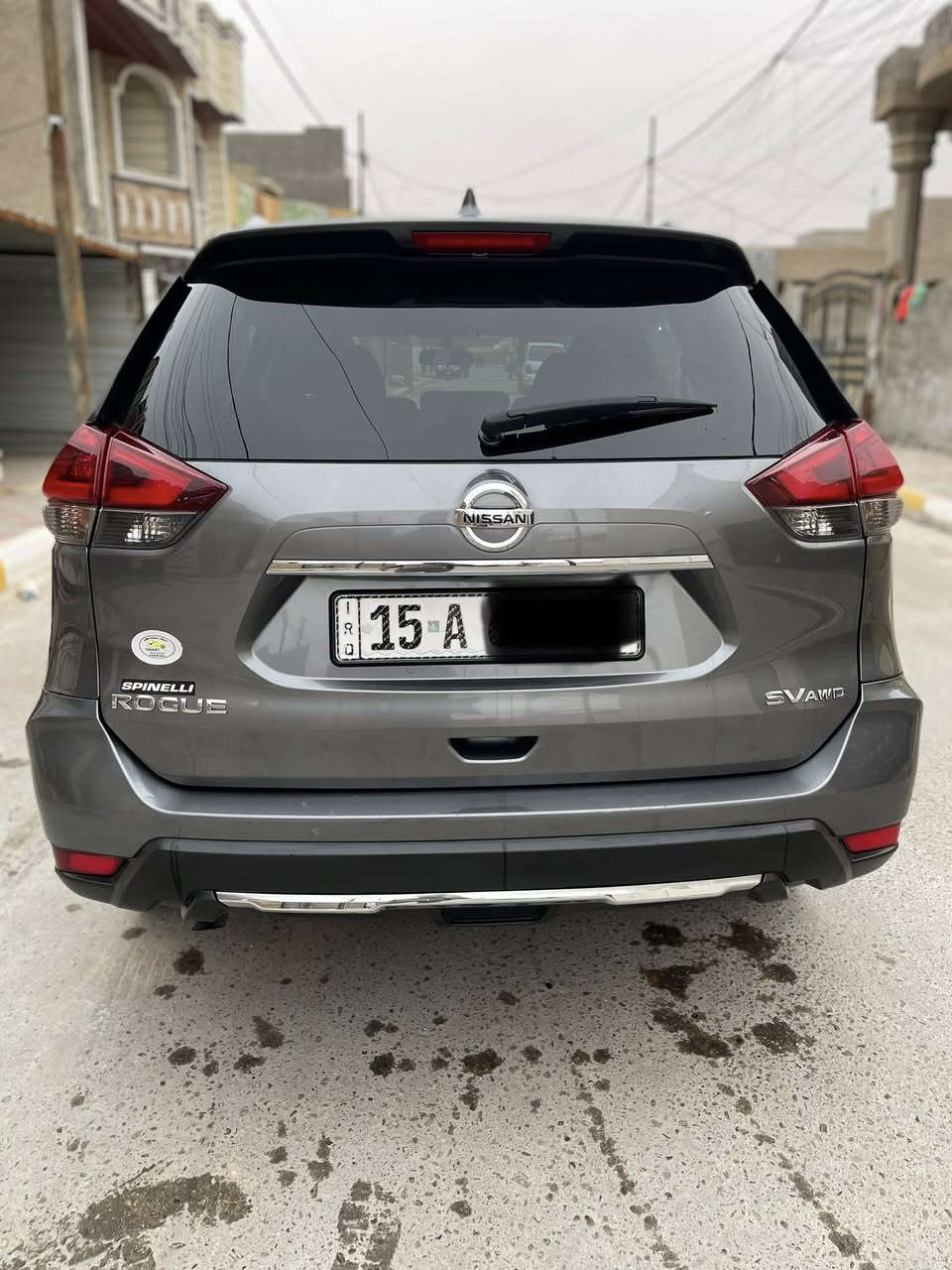 سلام عليكم للبيع او مراوس نيسان روج 2018 وارد امريكي محرك 2500 حجم الكبير
فوول مواصفات sv واحد على واحدٍ 
بانوراما طكتين؛ خمس كامرات 360 درجه ؛ جنطة شفط حساس ؛كراسي كهرباء تدفئه ستيرن وكشن ؛ 
تشغيل عن بعد ؛ بصمة تشغيل وابواب ؛ فور ويل ؛ وضعيات قياده ؛ قطعتين تبريد ؛ وبعد هواي مواصفات المعروفة بهاي الفئة 
محرك كير صدر تبريد كلة شركة ممفتوح 
حادثهة دعامية اماميه صبغ فقط وبيه تعديل بارد فقط براس الشاصي اليمين لا حار ولا قص كفاله موجود سونار بدي كار واكو مكانين شخوط بيهة واضحه بالصور 
ماشيه 102 الف. 
السعر 165 $ وبيهة مجال مكاني الرمادي التاميم للاتصال *********** موجود واتس
