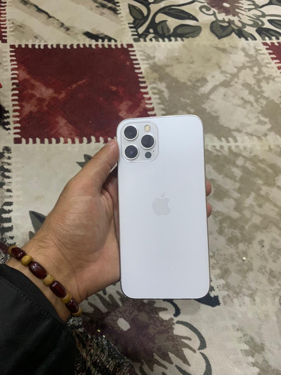 ايفون 12 pro max
ذاكرةً256
بطاريةً79
جهاز ايي خلل مابي مابدل بي شي 
سعر٤٥٧ بي حك جيه
مكاني بغداد حي نصر 

‏***********
