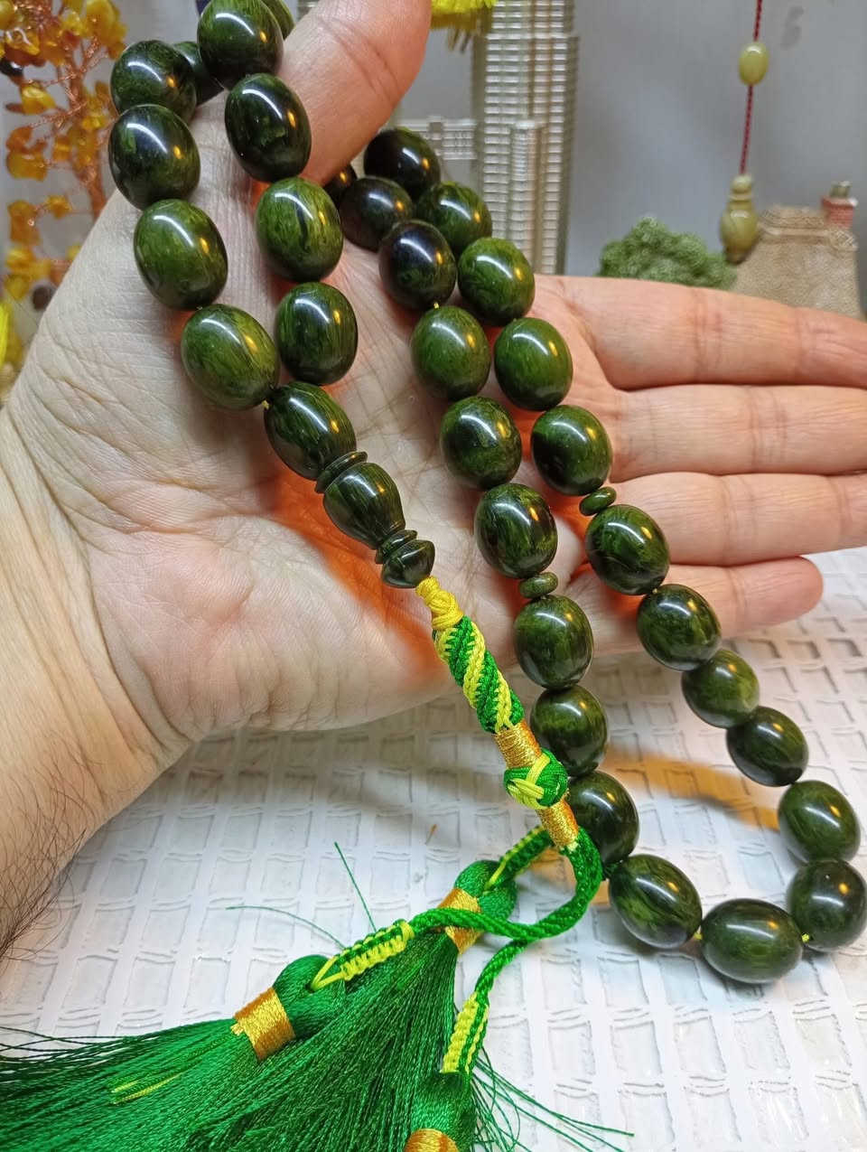 السلام عليكم
عروض رمضان 
مسباح سندلوس قديم بيض حمام طحلبي أو عگروگي جراخة اسطه كركوشه خليجي قطعه خامه وفخامه شرط صلابه وطكه وملمس ناعم واجمل من الصور
الوزن 82 غم القياس 14 * 17 العدد 33 خرزه 
السعر 25 الف شامل التوصيل السعر قطعي لطفا


**إذا كنت صاحب هذا الإعلان وتريد حذفه لأي سبب، رجاءا أرسل رسالة إلى الدعم الفني**