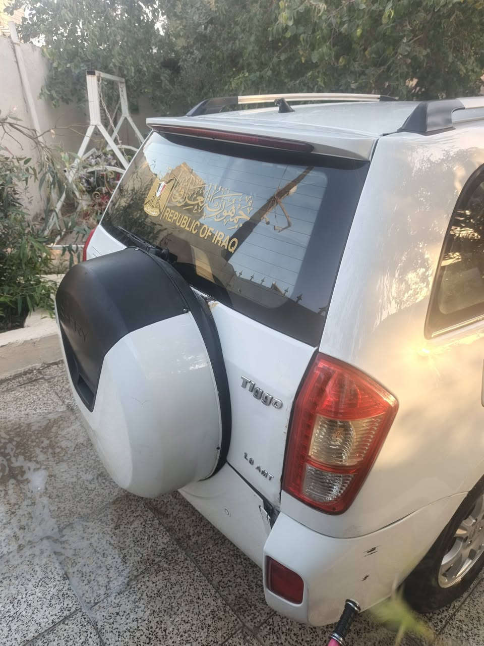 السلام عليكم تيكو 13 للبيع سياره نضيفه مكينه كير كفاله بدي نضيف مكفول من الضربه وا التبديل وا الصبغ بيه خياس قليل رقم حله انكليزي سنويه جديده سياره جاهزه من حداده من كلشي ما نقصه برغي يرادله شويه ترتيب سعره 42 بيه مجال عنواني البصره كرمة علي ***********
