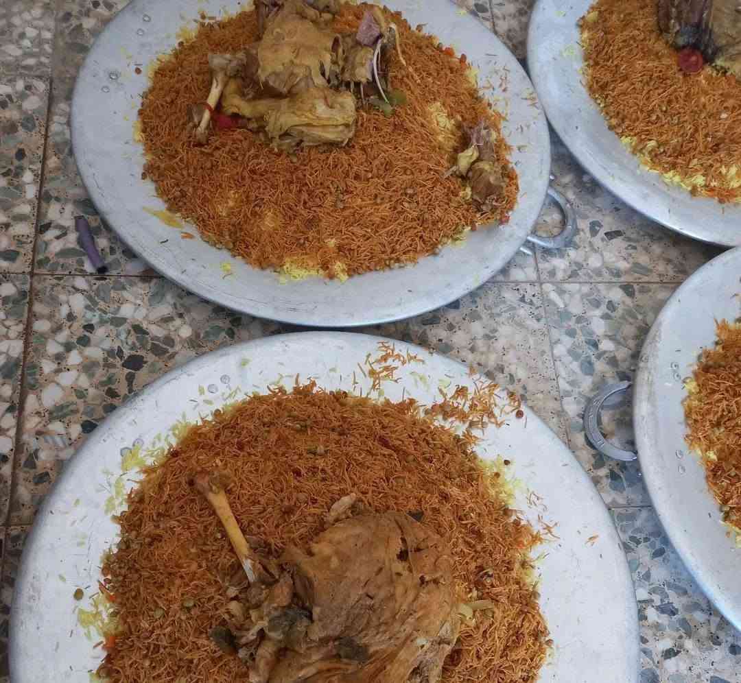 السلام عليكم وياكم الطباخ احمد السراي مستعدون لكافة انواع الطبخ في شهر محرم الحرام اطبخ في جميع مناطق بغداد كرخ ورصافة اطبخ مجاني بثواب الامام الحسين عليه السلام ***********
