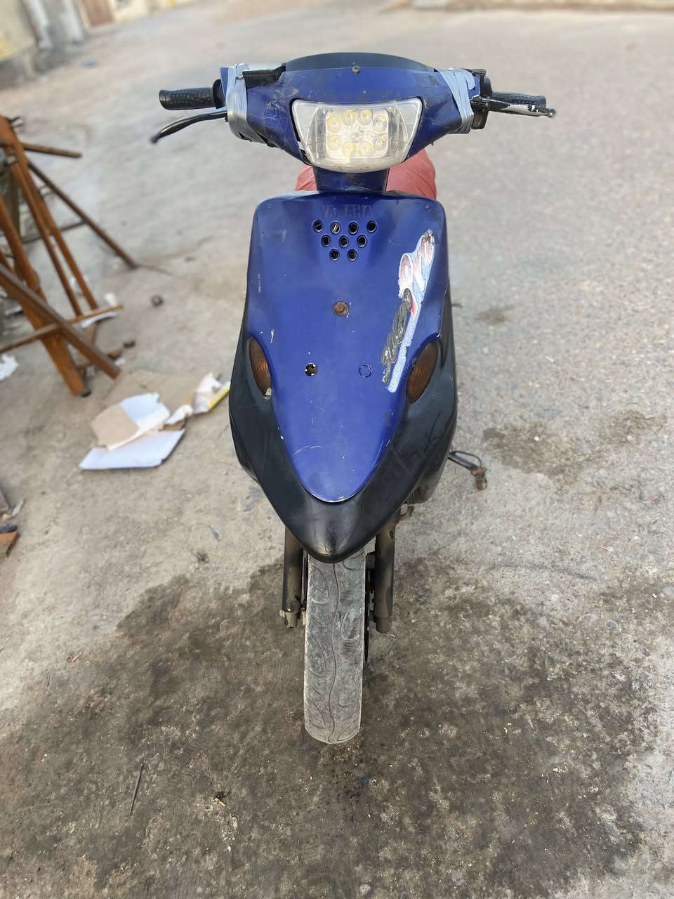 السلام عليكم دراجه للبيع مجفته كهربائيات هورن بگ لايت كلشي شغال ناعمه حلو نقصه باتري فقط السعر ٢٥٠ وبيه مجال قليل او مراوس بمنغولي نشطه  ***********
