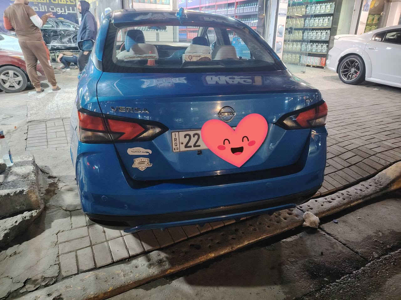 السلام عليكم ورحمة..؟
نيسان فيرسا SV ياباني موديل 2021 رقم أربيل شرط.... ( التحويل) اللون ازرق محرك /1600/حادثها فقط جاملغ امامي عكس السايق ماشيه (68)  السياره بيها سونر  مكان السياره بغداد / وتساب / *********** / الشراي اتصل تعال  ب العافيه /مواصفات السياره/ SV/
1- بصمه
2_ رادار جانبي ب مرايه
3_ رادار امامي
4- كامره خلفيه 360 درجه
5 _ حساس خلفي
6_ توقف ذاتي من الخلف
7_ الداخل لونين
8 _ شاشه ايباد
9_ تحكمات جهتين فول..
باقي مواصفات معروفه ب فيرسا..؟
