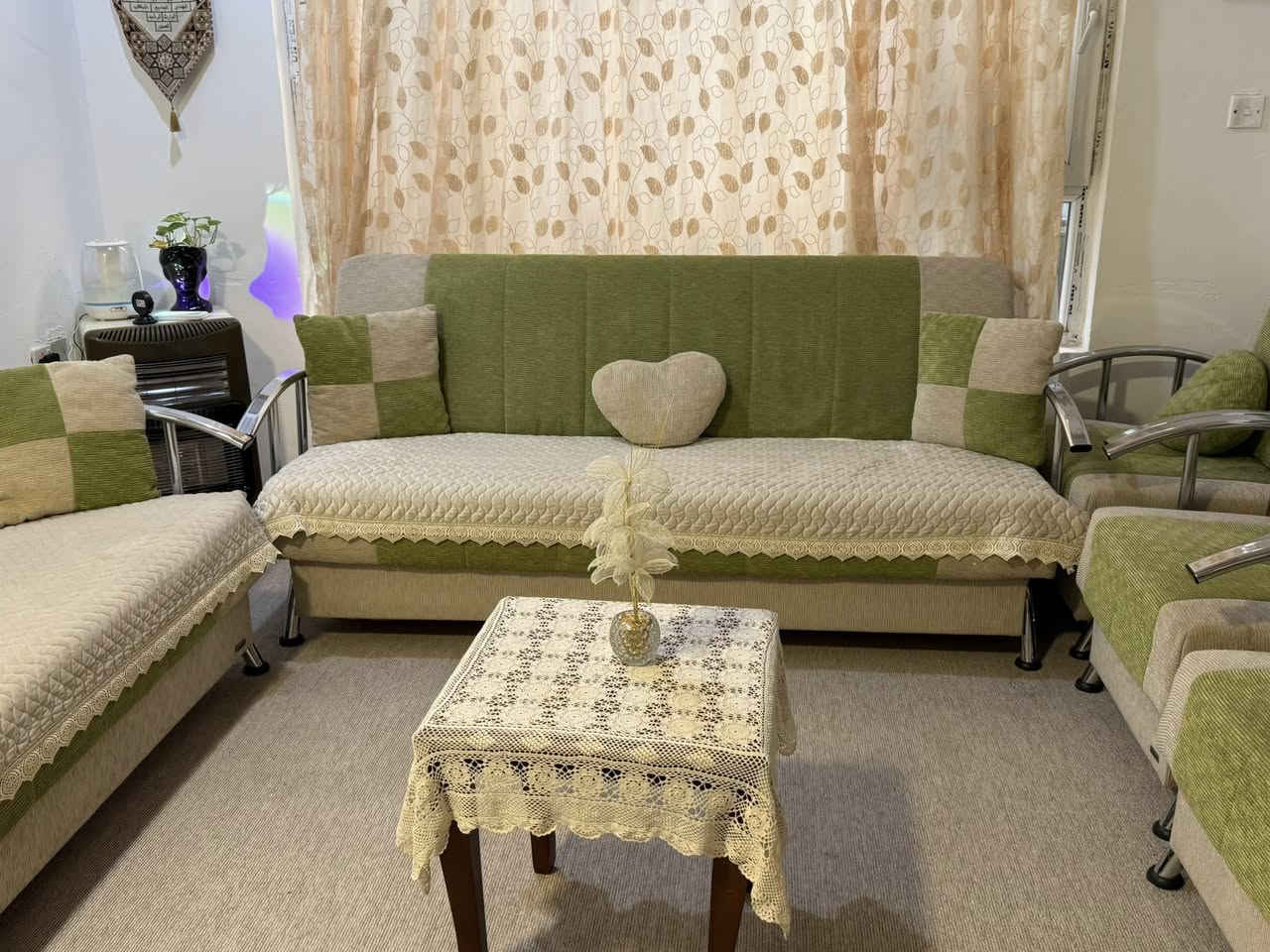 طقم كنابات للبيع من مميزاته بيصيرو تخت و بيصيرو خزن مع اربع طاولات و مع الطاوله يلي بل وسط و بسعر مناسب ٣٥٠الف


**إذا كنت صاحب هذا الإعلان وتريد حذفه لأي سبب، رجاءا أرسل رسالة إلى الدعم الفني**