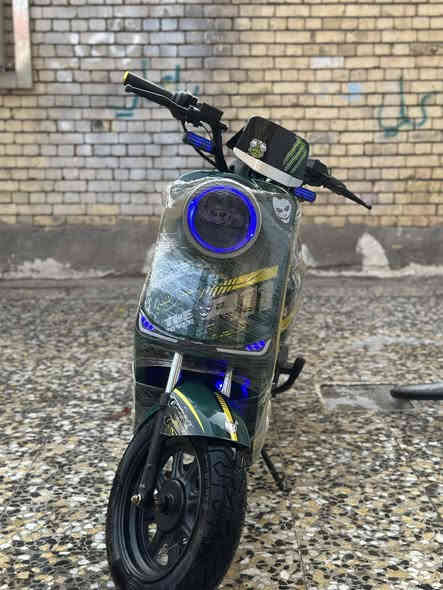 دراجه شحنR11نضيفه كلش مكفوله من كلشي ومزوده تمشي120حقيقي100دراجه بيها شلعه الى تموت مكاني بصره الوفود رايدها 700وبيها مجال رقمي***********
