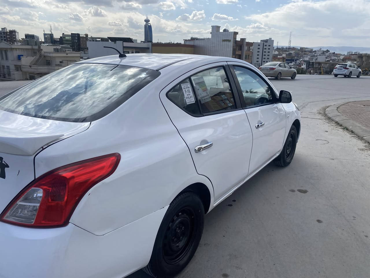 نیسان سەنی لاکشمیبای 2016 ڕەقەم سلێمانی چوار پارچە بۆیاخی هەیە لەگەڵ تۆزێ سارد  لای دۆسەی دواوەی سایەق ناوگرتنی هەیە سەنەوی و ڕەقەمی تازەیە ئاوێنە کارەبای دەبڵ گێچ دەسک نیکل ناو کرێمی ABC خلیسکان گێڕ و مەکینە و تەبرید و تەحویل و غەرامە بە شەرت سعر 85 گەڵا و مەجال شوێن سلێمانی 
***********
***********
کۆڕەک واتساپی هەیە 

نيسان صني هندي 2016 رقم سليمانيه گير اوتوماتيك بيها أربع قطع و شوية بارد بيها داخل شويه بلدوسة بلجاملغ الي ورة السايق السنوية و الرقم جديد مراية كهربائية دبل گيج يدة نيكل داخل كريمي گير و مكينه وتبريد وتحويل و الغرامه بشرط السعر85 ورقة ومجال مكان السيارة السليمانية المعاملة على هذا الارقام الي مسجله فوك والكورك بي واتساب
