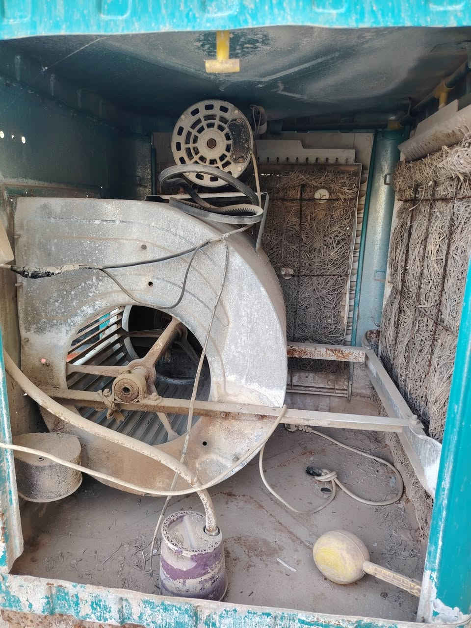 مبردة البيع نضيفة حديد السعر 75وبيهة مجال قليل رقم راعيهة ***********
