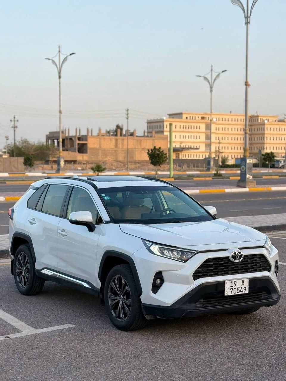 رافور موديل 2024 خليجي
دخول جديد شهداء كربلاء 

فول مواصفات ماشيه 24 الف

السعر 245 

مكانه كربلاء 

للاستفسار ***********
