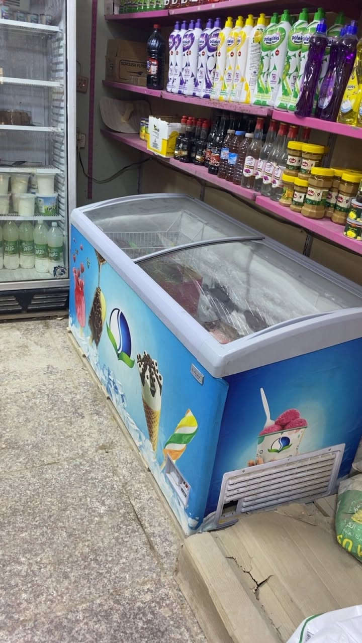 غراض اسواق للبيع مكاني كربلاء
برادات عاموديه عدد 4 
مجمده عدد 1 
سفينه عدد 1 
تحب تاخذهن كلهن تحب قطعه وحده انت بكيفك


**إذا كنت صاحب هذا الإعلان وتريد حذفه لأي سبب، رجاءا أرسل رسالة إلى الدعم الفني**