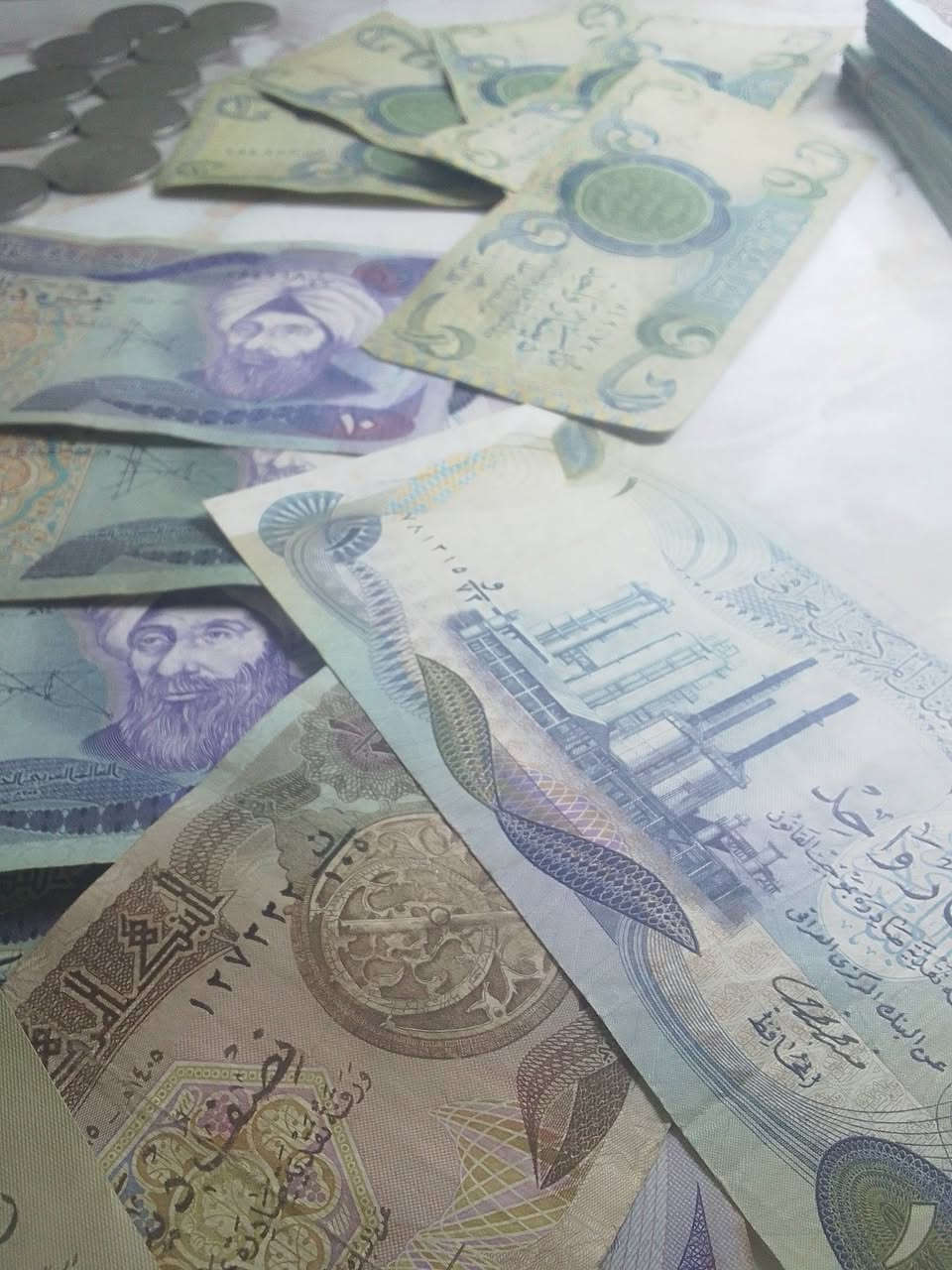 للبيع 10قطع معدنيه مناسبات مع 10قطع معدنيه فئة100فلس مع 5قطع 10فلس جمهوري مع 13قطعه سويسري ربع ونصف و10ودينارمع 4قطع. فئة 10دينار سايلو مع قطعه دينار سايلو وقطعه فئة 50دينار برفكس1 السعر 64الف يوجد توصيل


**إذا كنت صاحب هذا الإعلان وتريد حذفه لأي سبب، رجاءا أرسل رسالة إلى الدعم الفني**