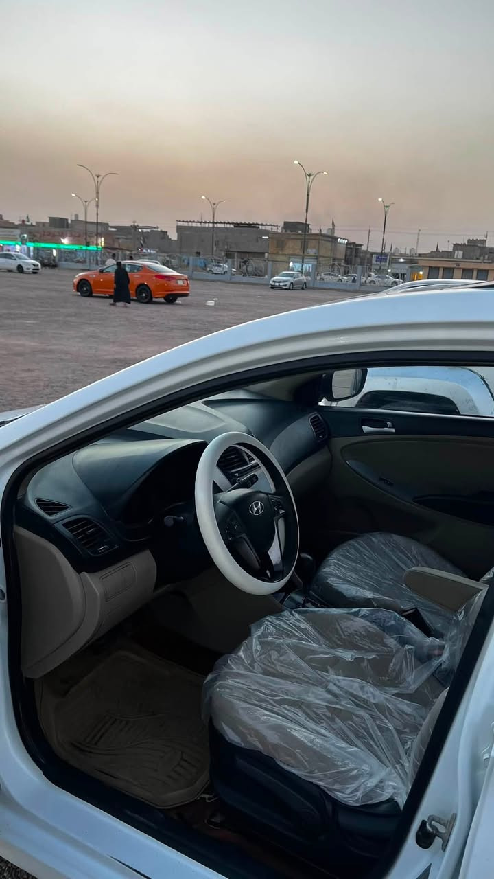 اكسنت ٢٠١٦بيه مدكر مال عبري مبدل بلاد مال تفصيخ بدون ضربه وبيه صبغ شبر واحد بلدوسه باقي كفاله سياره جاهزه كير محرك تبريد حداده سعر٩٨وبيه مجال توصال
***********
