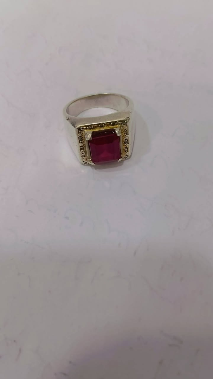 السلام عليكم للبيع افريقي او باريسي مااعرف 19مثقال تقيم اعلى سعر


**إذا كنت صاحب هذا الإعلان وتريد حذفه لأي سبب، رجاءا أرسل رسالة إلى الدعم الفني**