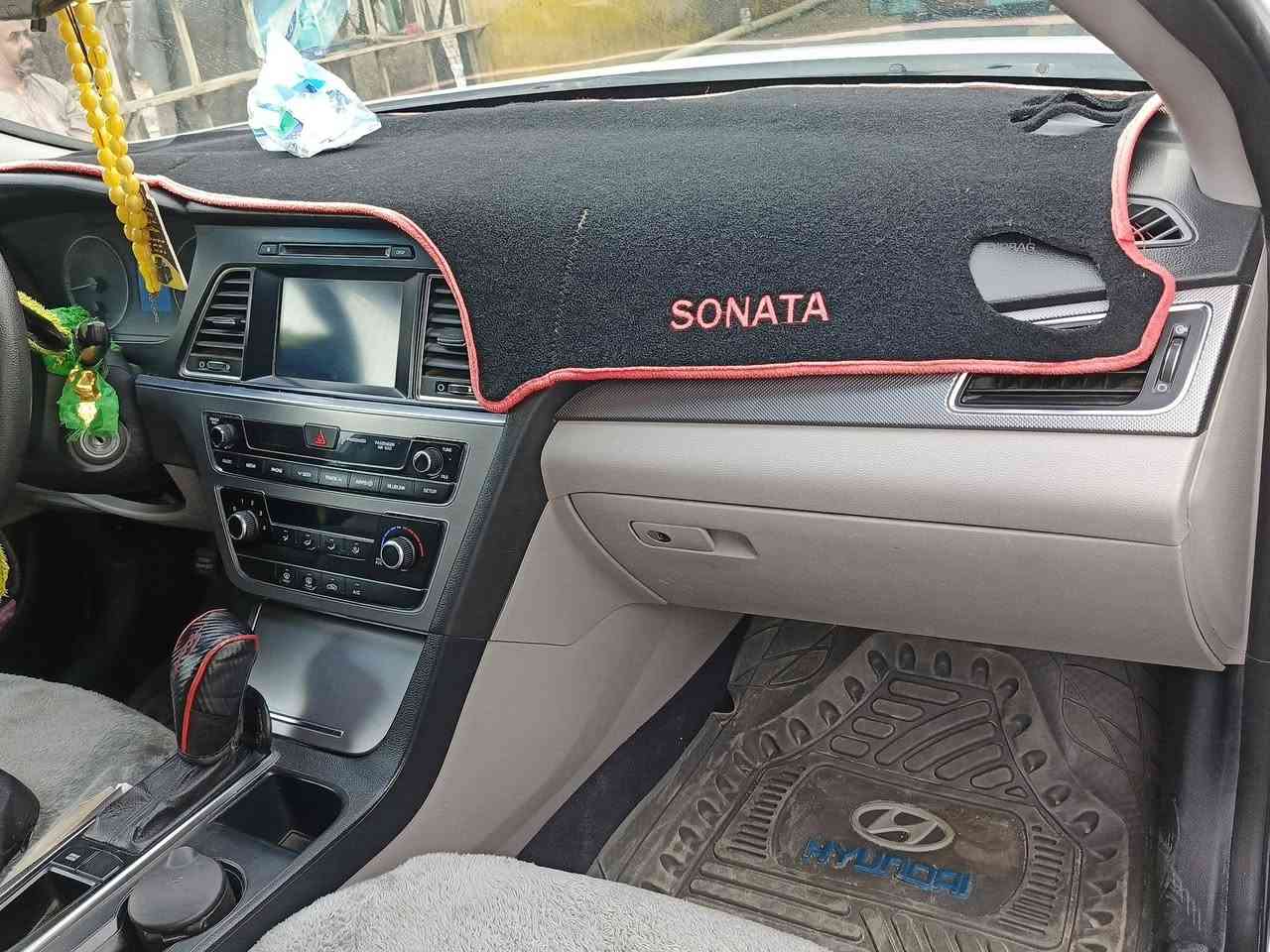 سوناتا موديل 16 وارد امريكي فقط بنيد مبدل والباقي مقفول كير ومحرك كرتون سعر 115. ‏‪***********‬‏
