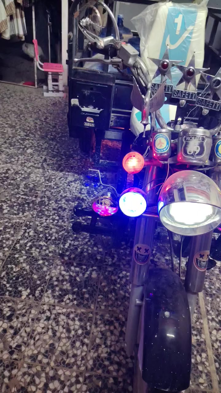 اللهم صل على محمد وآل محمد
أم تي آر موديل ٢٠ رقم ألماني وسنوية ٢٨ للاستفسار الاتصال على الرقم *********** يوجد واتساب نجف النداء
