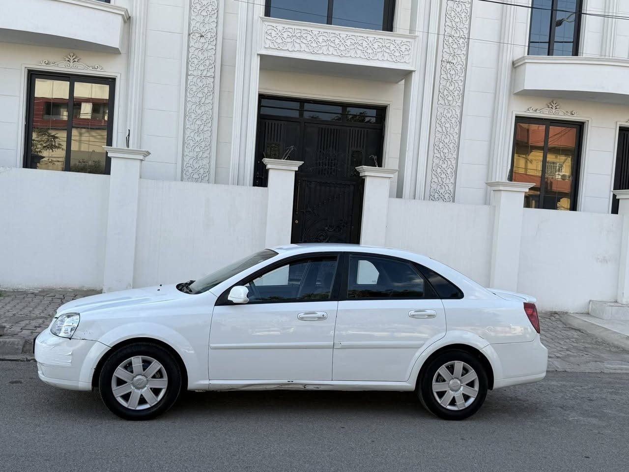 سيارة اوبترا خليجي 2011
للبيع رقم سنويه وهزه جديده تحويل مباشر بيها فقط جاملغ خلفي ومكانين بارد موصفات معروفه كير محرك صدر كهربائيات جاهزها سعر 79 
***********
