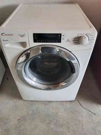 للبيع غسالة ملابس تماتيك  شرط الشغل والنظافة 100% حديث شاشة لمس 13كيلو...