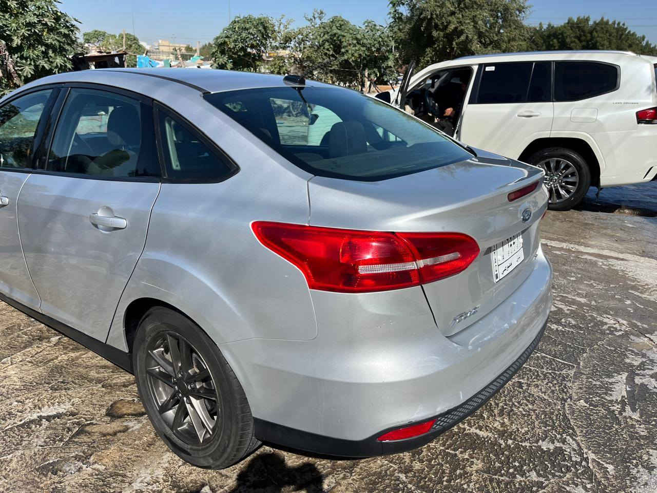 السلام عليكم احبائي الكرام 
فورد فوكس 2018 محرك 2000تنفس طبيعي مكينة كير تبريد تدفئه حداديه تايرات كله مشروط سياره جاهزه مية%الله شاهد كلش حلوه واحلى من الصور بيها جاملغ فقط صبغ وبنيد بي طخه ونفسه مرجعي بدون اي صبغ  السعر 78 قفل مكانه نجف الاتصال على الرقم *********** تحياتي للجميع النجف, العراق
