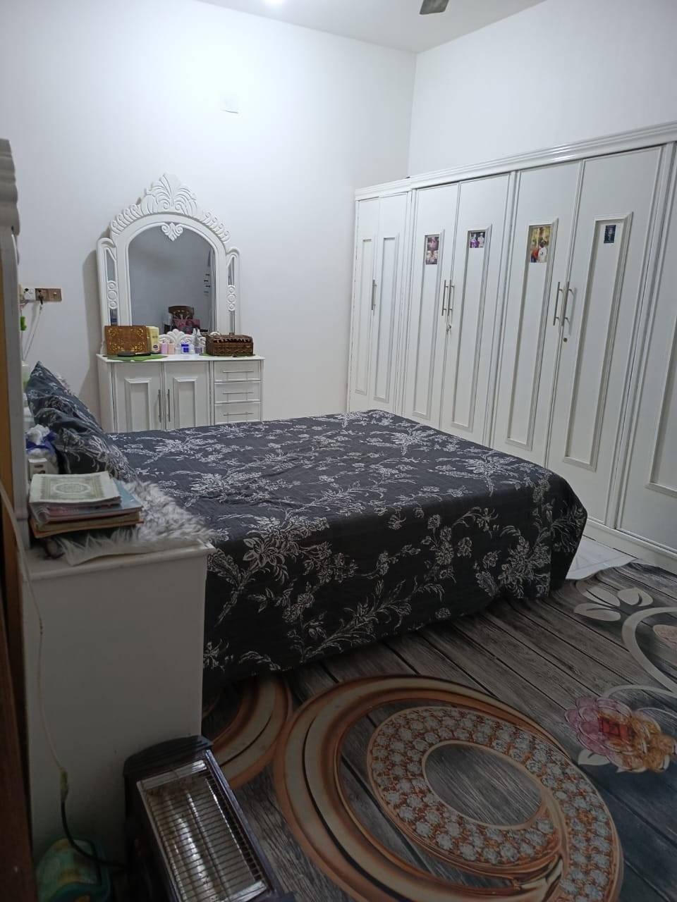 بيت للبيع/ السماوه 
----------------------
منطقة ٣٦ مقابل الحكم 
----------------------
مساحه ١٥٠ متر طابقين شارع ١٥ متر 
----------------------
الاول/ غرفه وصاله وبراني ومطبخ وصحيات 
الثاني/ ٣ غرف وصاله وصحيات مسلح بناء ٢٠١٩
-----------------------
السعر ١٥٠ مليون البيت حر غير مطلوب 
-----------------------
*********** / ***********
-----------------------
للإستفسار مراجعة مكتب عقارات قاسم كاظم الإسكان قرب كافتريا كناري مستعدون للاستقبال كافه العروض
