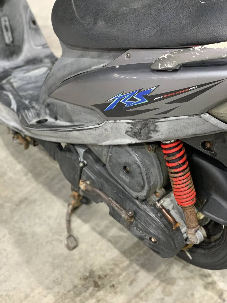 ‏السلام عليكم دراجة ماكس عدلة جديدةكفاله عامه كلشي بلاد دراجه صار شهر من ماغذه من رمبه  مكاني لشعب لسعر 900وبيه مجال تعال ودلل رقم ***********
