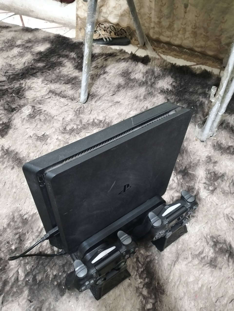 السلام عليكم خوان بلي معدل نضام 900 ويا يده اصليه ويده تجاريه وقاعده مبرد الجهاز جديد وين متريد تفحصه وديه سعره 300 بدون لا اتعبكم ولا تعبوني وهذا رقمي
***********
