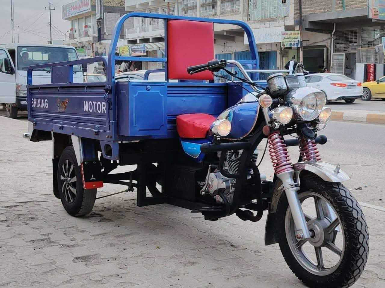 السلام عليكم ستوته جمره فحل باب اول ورك عالي مامدكوك ويل كب اوراق أصولي مديل 2017وبيها محرك 2019شاصيها وركبتها مكفولات كفاله عامه لا لحيم ولا معجون بيها تخم تايرجديد جوبلس كهربائيات كلها جدد وشغاله دبلات ابو السبرنك شغالات نكره سلف ستوته مصبوغه حراري للجماليه ستوته جاهزه وكلها شغاله مابيها اي نقص نضافتها نفس الصوره مكانها عفك  *********** آفاق, القادسية
