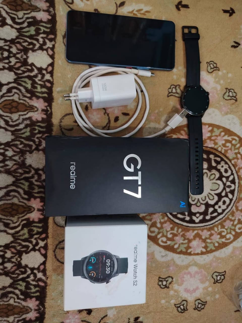 السلام عليكم
للبيع فقط 
ريلمي GT7 
512/12
الجهاز نظيف و غير مفتوح 
مع الساعة ريلمي S2 
حالة البطارية 99%
السعر 675 وبي مجال بسيط
العنوان بغداد الكاظمية جكوك 
رقم ***********

