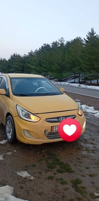 اكسنت مضلع باسمي ٢٠١٢وارد خليجي فول بدون ضرر السعر شده وبيها مجال قليل...