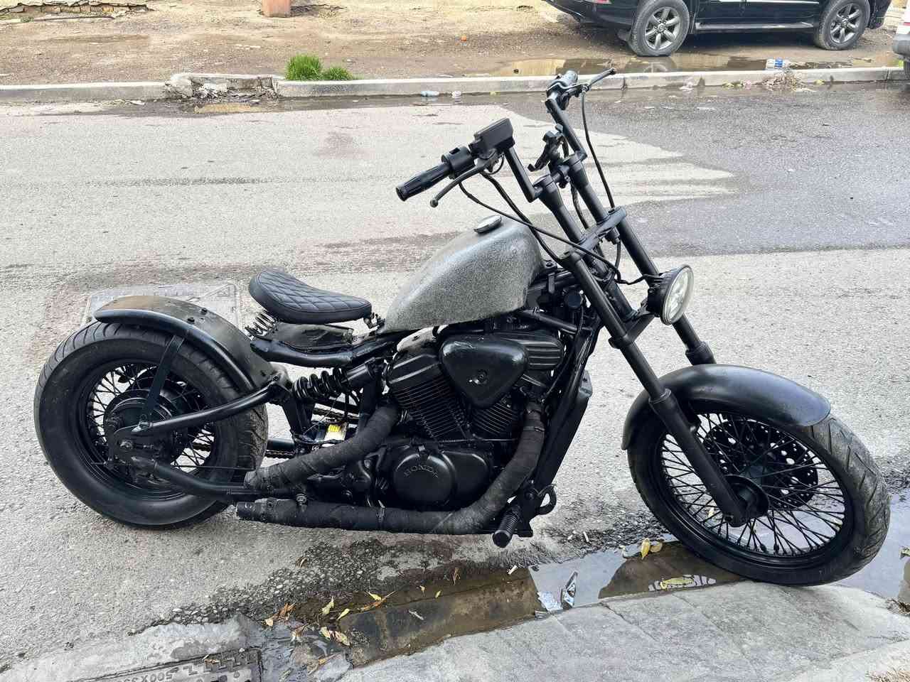 السلام عليكم 
هوندا ببر 
دراجه تشتغل 
يراد تبديل واتر بم لان مجيم وبيها دخنه من خانه ثانيه مادري سبب تدوير مي لا ماعرف 
ابيعها ع حطتها 
سعرها ٧٠٠ وبيها مجال بسيط حك جيه 
استفسار /***********
