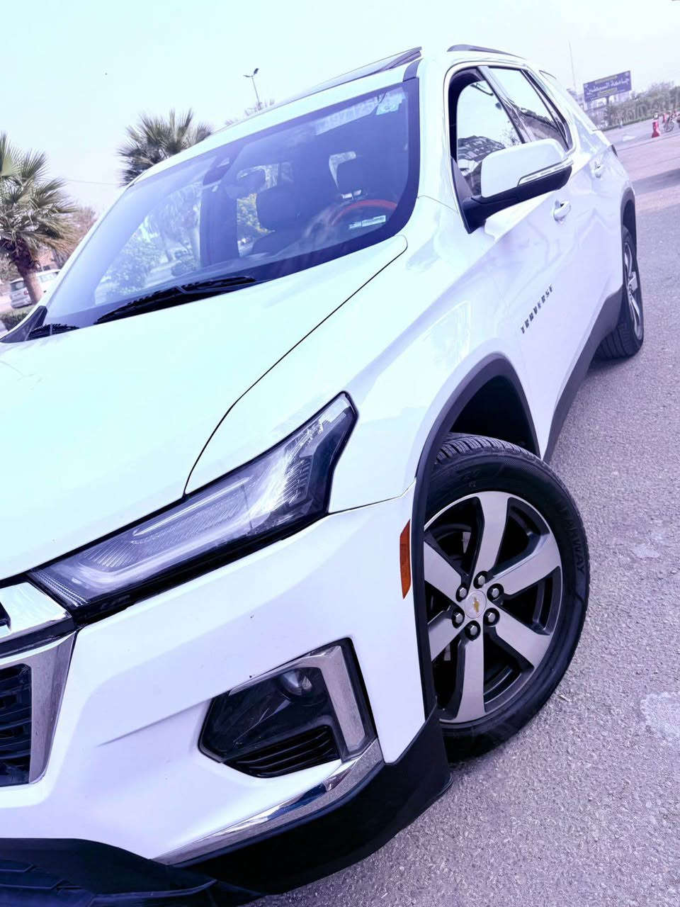 🚗 للبيع: وحش الطرقات (شوفرليت ترافرس - LT 2022) - نظافة وفول مواصفات 🚗
• الموديل: 2022 🆕
• الفئة: LT (فول مواصفات) ✨
• المحرك: 3.6 
• الممشى: 97 ألف كم فقط 🛣️
💎 
• السقف: فتحتين سقف (بانوراما) ☀️
• الداخلية: كشنات جلد، نظام (منفصل ملكي) لراحة مفوله 🛋️👑
• شاشة تدعم كار بلاي (CarPlay) 📲
• المناخ: تدفئة وتبريد (السيارة جاهزة للأخير ومفحوصة) ❄️🔥
• الإضافات: قاصة، كاميرا خلفية، حساسات أمامية وخلفية 🛡️📸
✅ 
• الحادث: (قبق جنطة + بنيد) وبداخل العراق صار بيها (جاملغ أيسر فقط) 🛠️
• الكفالة: كير ومكينة بشرط الكفالة والفحص ⚙️💯
• السيارة باسمي، والتحويل ثاني يوم مباشرة 📝🤝
💰 السعر والموقع:
• السعر المطلوب: 242 ورقة (شدتين واثنين وأربعين) 💵
• الموقع: البصرة 📍
📞 للتواصل والاستفسار:
اتصال أو واتساب على الرقم:
*********** 📱
"السيارة جاهزة من كلشي، تدك سلف وتوكل على الله.. تاخذها وأنت مرتاح!" 🙏✨ ابو الخصيب, البصرة
