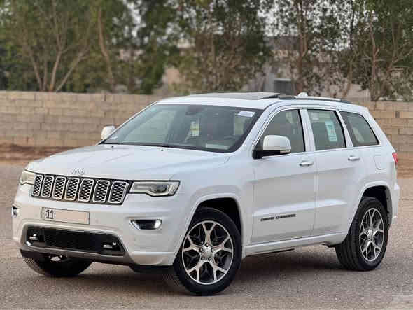 السلام عليكم
جيب موديل 2021 خليجي اوفر لاند فول مواصفات 3 شاشات جكات داخل قرميدي
المحرك : V6.  3.6L
لون: ابيض ماشيه 45 الف حقيقي جديده كلش
مكفوله من الصبغ حتى الدعاميات
 رقم بغداد الجديد بأسمي جاهزه من كلشي
المواصفات :
* دفع رباعي 4x4 . 
* شاشات 3
* سقف بانوراما . 
* شاشه كبيرة 8.4 انج . 
* نظام الخرائط (GPS) .
* نظام التعليق هوائي (جكات) . 
* ستيرن كهربائي . 
* المصابيح الأمامية زنون . متحرك 
* كشافات الضباب زنون .     
* تشغيل عن بعد .
* صندوق كهربائي .
* داخل مشمشي  .
* حفظ وضعيات الجلوس (ميموري) . 
* المقاعد الأمامية كهربائية .
* المقاعد الأمامية تبريد وتدفئة .
* سستم صوت الباين. 
* حساسات أمامية
* حساسات خلفية . 
* كاميرا خلفية .
* تدفئة ستيرن . 
* بخاخ ماء على المصابيح الامامي.
* المرايا الجانبية قابلة للطي .
* مرايا متحسسه للضوء العالي . 
* مقود السائق من الخشب . 
* بلوتوث تلفون . 
* محدد سرعة . 
* نظام التشغيل والاطفاء الاوتوماتيكي ( Auto Start System ) .
رادارات جانبية 
نقطه عمياء
وبعد بيها هواي مواصفات
السعر 305 وبيها مجال
العنوان بغداد 
الاستفسار
***********
*********** Colombo
