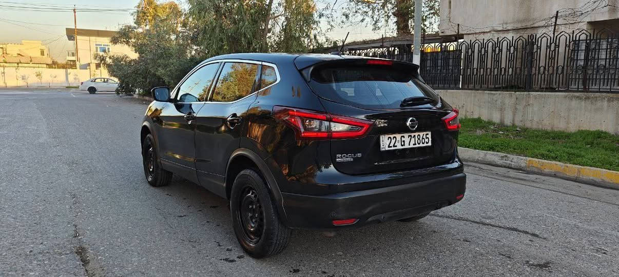 Nissan Rouge sport S 2020

رۆگ سپۆرت S
راداری پێش و پشتی 
تحدید سرعە
دوو دەرگای لای سایق صبوغە لەگەڵ بستێک بۆنیدی ساردەکوتە

رەقەم شاصى : JN1BJ1CV0LW545638

مۆبایل: *********** أربيل, العراق
