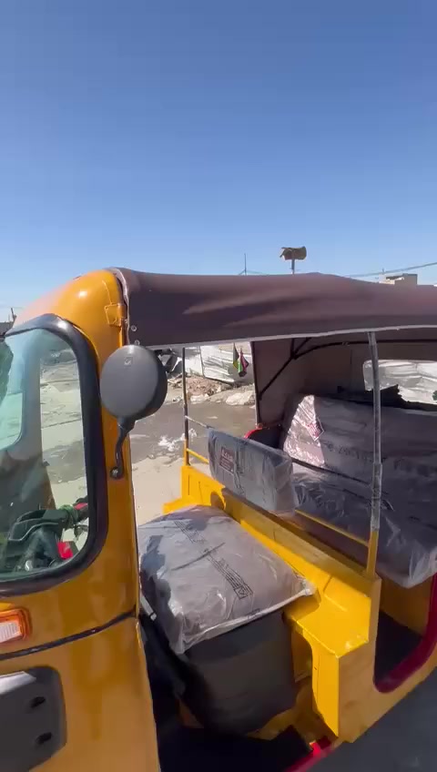 تكتك موديل( 20) شهر (2) رقم سنويه نكليزي تحويل ثاني يوم كشر مصبوغ عام للجماليه  مكينه كير كلج اكسل مكفول مكينه تخم تاير جبلي بيها كهرباء كامله اي نقص مابيها كبل لشارع ربع مذب عليها تحويل كبل عقد مروري مكاني بغداد الشعلة (*********** واتساب) (السعر 6400 ملايين) و بيه مجال خاتم الطيبين
