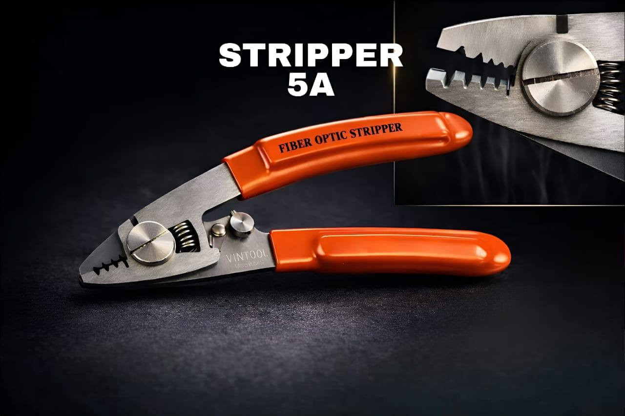 منتجات Vintool بين يديك لوكلاء الضوئي 
مكائن لحام والبورميتر 
🔥 وصلت الآن ولأول مرة!
مكينة لحام الألياف الضوئية VintooL T-15 – احترافية، سريعة، وبتقنية متطورة! 🔧⚡

هل تبحث عن أداء موثوق وكفاءة عالية في لحام الألياف الضوئية؟
مكينة VintooL T-15 هي الخيار الأمثل لمشاريع الـFTTH وشبكات الاتصالات.

⸻

✨ أبرز الميزات:
 • محاذاة نواة الألياف (Core Alignment) بدقة متناهية 🎯
 • 6 محركات مستقلة لأداء أكثر سلاسة ⚙️

 • لحام فائق السرعة خلال 7 ثوانٍ فقط ⏱️

 • تسخين تلقائي بـ 15 ثانية فقط ♨️

 • شاشة لمس ملونة 4.3 بوصة 📱
 • هيكل مقاوم للصدمات – مثالي للميدان 🧳
 • تدعم جميع أنواع الألياف: SMF / MMF / DSF / NZDSF / BIF 🧵
 • معدل فقدان منخفض جداً: 0.015dB فقط 📉

⸻

🔍 المواصفات التقنية المميزة:
 • 🔋 بطارية 6000mAh تكفي حتى 240 عملية
 • 💾 سعة تخزين: 10,000 نتيجة + 100 صورة
 • 🔭 رؤية مكبرة X/Y حتى 300x
 • ♻️ متوافقة مع أكمام الحماية 25 / 40 / 50 / 60 مم
 • 🎒 وزن خفيف: 1.9 كغ – سهل الحمل والتنقل
 • 🔌 منفذ USB 2.0 لنقل البيانات والتحديثات
✅ ضمان حقيقي لمدة سنة كاملة!
كل مكينة مزودة بضمان رسمي لمدة 12 شهر يشمل الأعطال المصنعية والاستبدال – اشترِ بثقة واطمئنان!
جاهز للتميز في مشاريعك؟
اطلبها الآن وابدأ بلحام احترافي فائق الجودة! 🚀
الحجز عبر الواتساب 
***********
بغداد -شارع الصناعه -مدخل فرع صاج الريف
