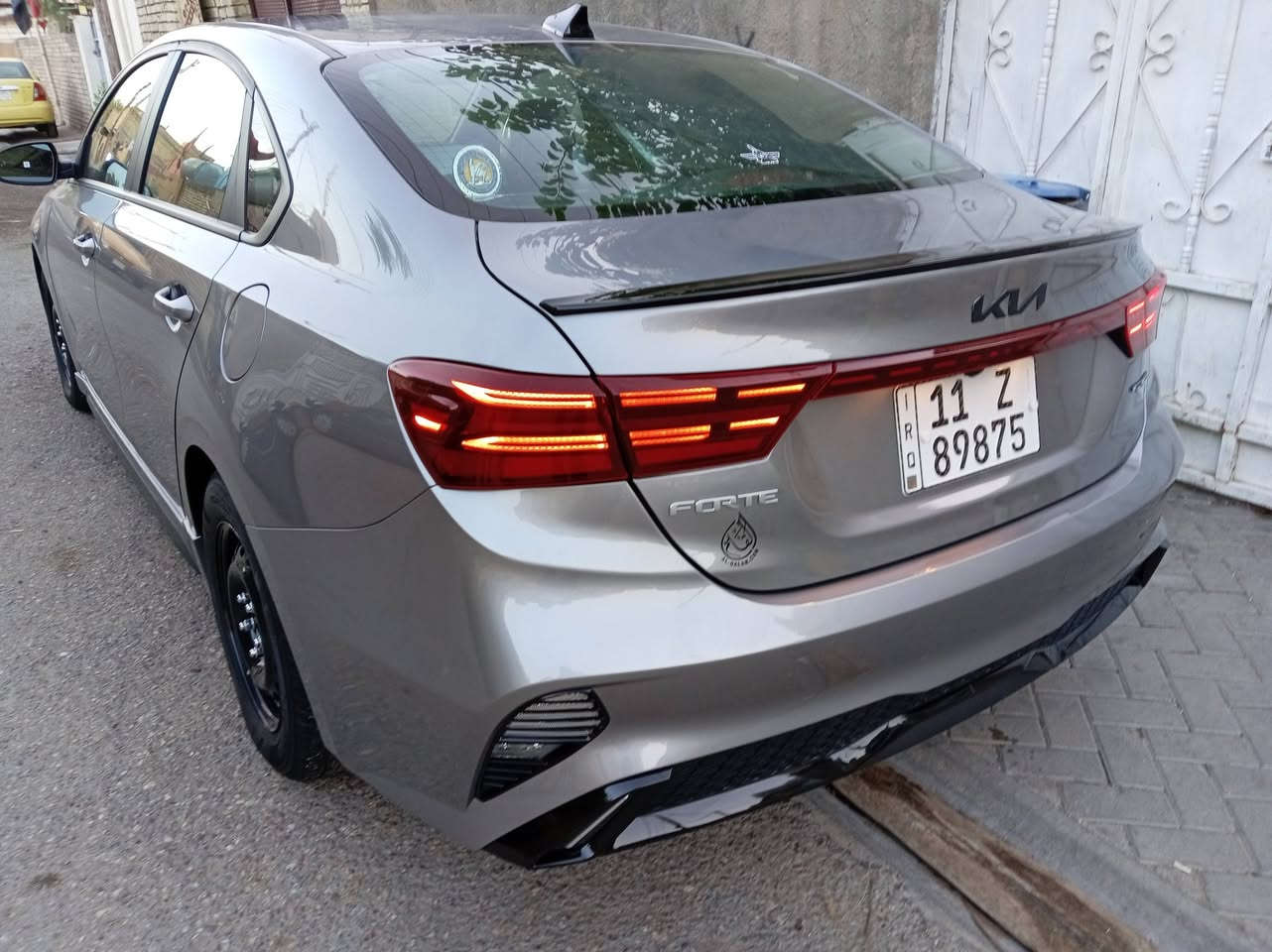 السلام عليكم فورتي جي تي لاين 24 ماشيه 17 بأسمي تبديل بنيد وصبغ جاملغ نفسه ليبل واحد ماعدا البنيد ايرباك درگه فقط السياره كامله مكمله كل نقص مابيها مكينه 2000 دوش السعر 170 وبيها مجال الشراي يتصل *********** صور الحادث والتصليح بالمنشور
