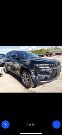 للبيع جيب  لمتدد بلاس 2022  السيارة كراند شيروكي لمتدد  داخل السياره ع...