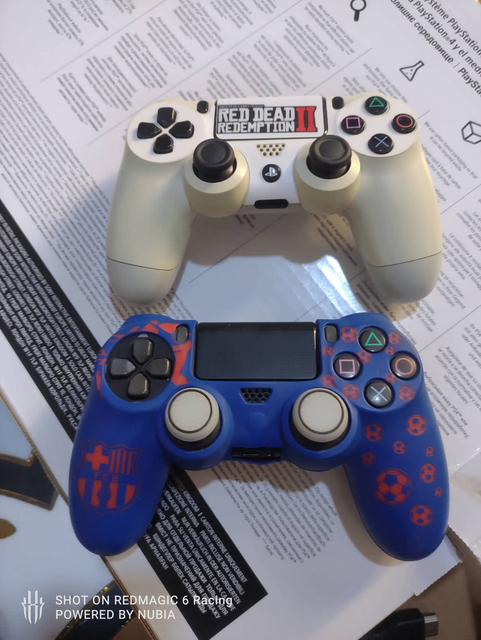 Ps4 slem للبيع سعر 300 الف بي مجال بسيط مع يدات 2 اصليات وقاعدة ps وباقي ملحقاتهة جهاز نضيف ممفتوح
مكاني بغداد الدورة رقمي ***********

Ps4 slem للبيع سعر 300 الف بي مجال بسيط مع يدات 2 اصليات وقاعدة ps وباقي ملحقاتهة جهاز نضيف ممفتوح
