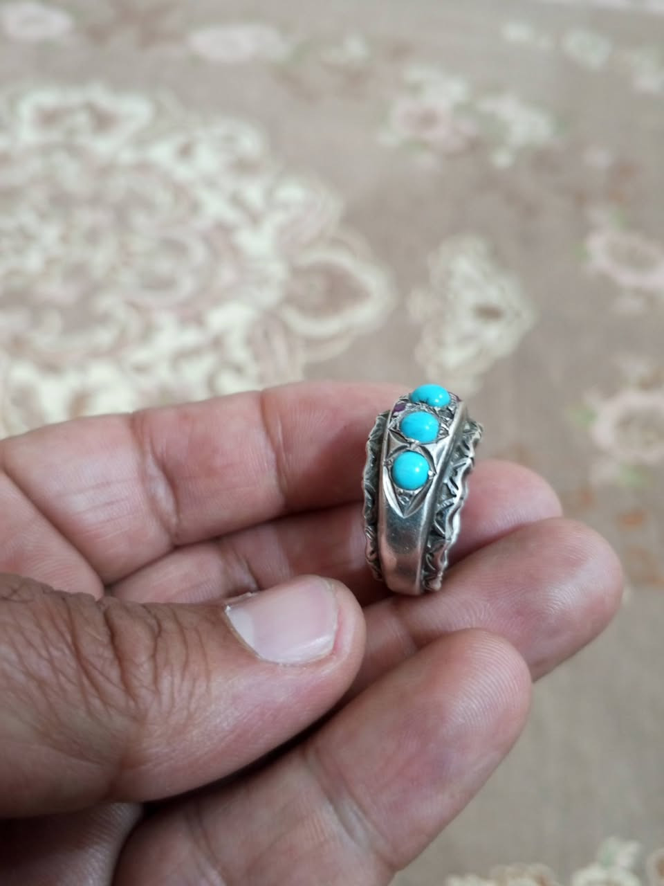 السلام عليكم نيشابوري صافيات ناعمه ب80نهايته فضه ثقيله ***********
