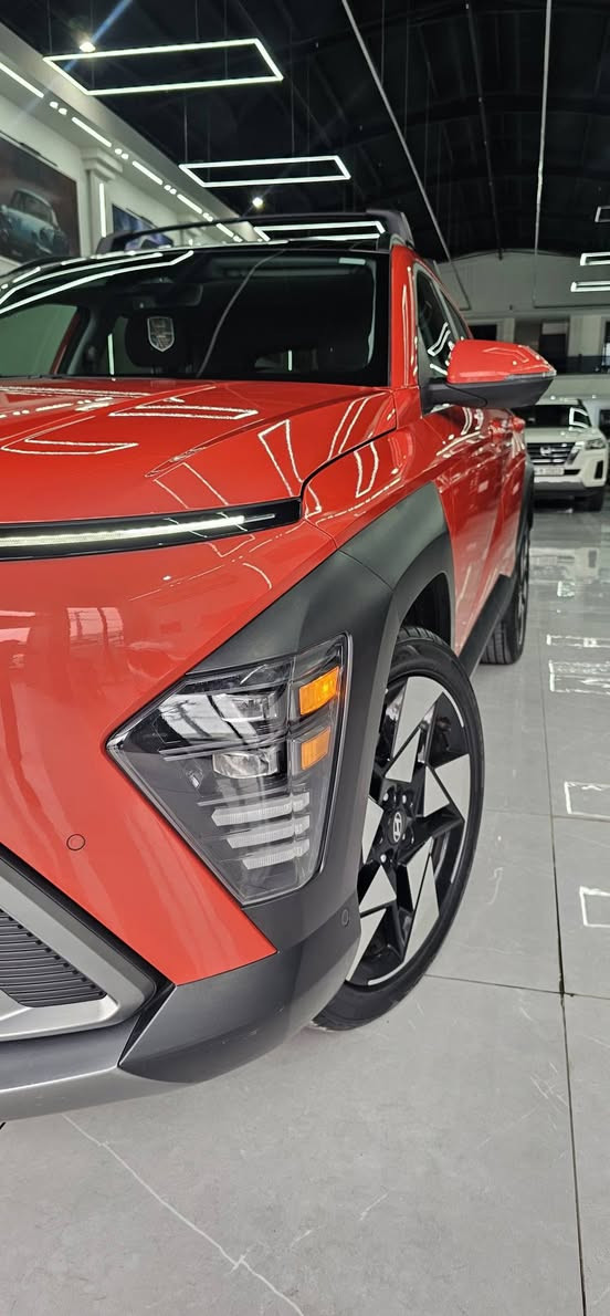 السلام عليكم
هونداي_كونا _وارد امريكي 

2024  HYUNDAI KONA, SEL

موديل 2024 لمتيد اوتو بارك اعلى فئة

مواصفات 1/1 فول  

السعر :179$ ومجال قليل

بدون رقم_يترقم شمالي فقط 

مواصفات:

1.بصمة+بصمة ابواب 

2.رادارات خلفية وجانبية 

3.تحكمات استيرن

4.اشاير بالمري
5,خمس كامرات 

6.حساسات ب الاطارات

7.حساسات امامي+جانبي

8.كشنات تبريد تدفئة 

9.كشنات جلد 

10.مانع انحدار

11.مانع انزلاق 

12.سلايت (فتحة)

13. ماشية 12 الف

14. 5 كاميرة 

الحادث :

بدون صبغ شرط الفحص ( قبغ الصندوق بارد شبر )   -  💯 

الايرباك: سليم 💯 

العنوان:اربيل 

الرقم: ***********    واتساب
