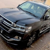 لاندكروز كراند تورن • ٢٠١٩ • ٨ سلندر