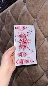 حنة طبيعية • مقاومة للماء • مناسب للأعراس