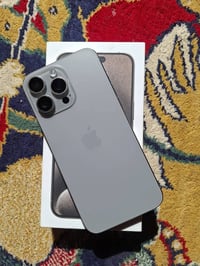 ايفون ١٥ برو ماكس ذاكره ٢٥٦ بطاريه ٨٤ مكفول من الفتح والتصليح وتر بروف...