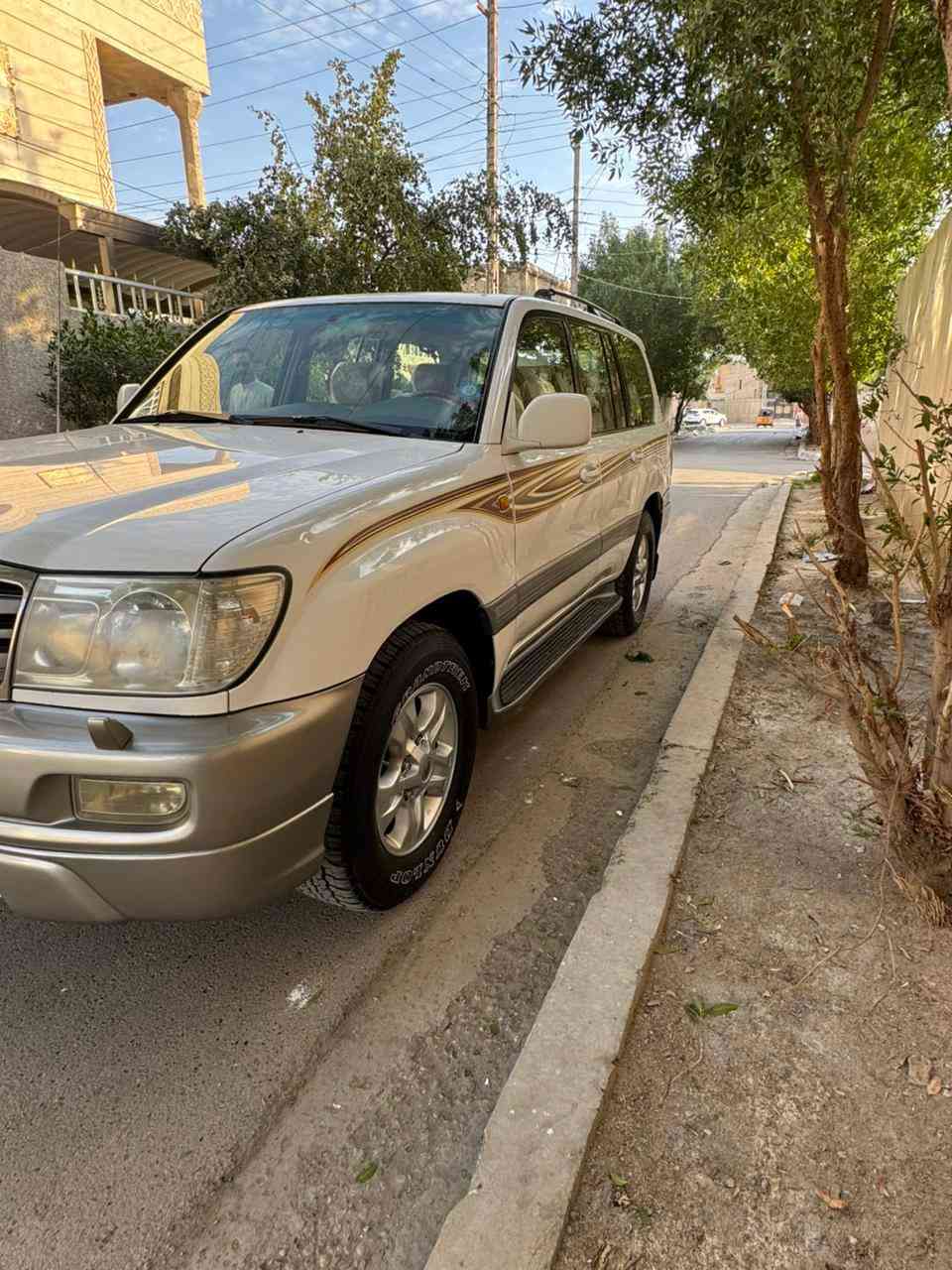 سلام عليكم
لاندكروزر (((( للبيع فقط ))))  2007 أصل سعودي فوول موصفات معروفه 
بيه بارد جاملغ لايمن شبرين ودعاميات صبغ رقم بغداد مشروع وطني لغايه27  نفاذ تحويل ثاني يوم سياره جاهز مانقصها شي 
باقي التفاصيل اتصل 0771170345
***********
