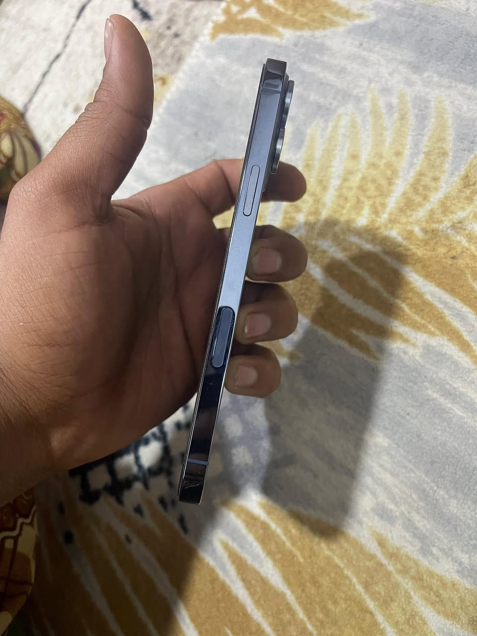 السلام عليكم
جهاز آيفون بروماكس أمريكي لون بحري  ذاكره 256. جهاز نضيف بس بي كسر بلظهر  سعره 750 

رقم هاتف ***********. موجود وتساب
