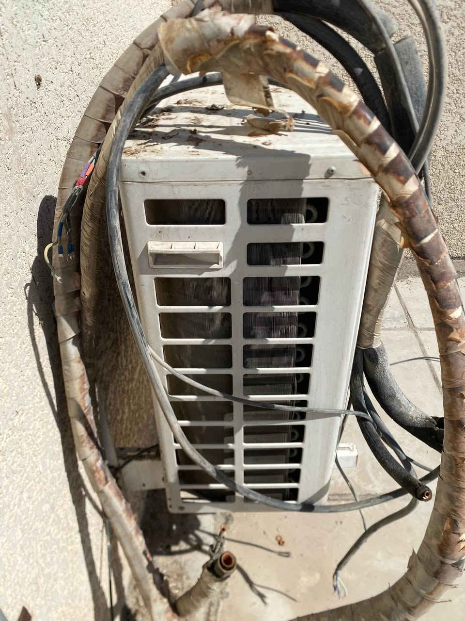 سبلت Gree اثنين طن مفصخ كامل وغازه مقفول السعر 400 وبي مجال
المكان الكاظميه


**إذا كنت صاحب هذا الإعلان وتريد حذفه لأي سبب، رجاءا أرسل رسالة إلى الدعم الفني**