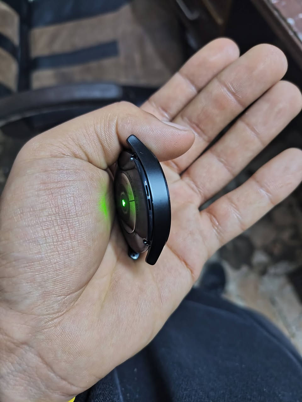 السلام عليكم ساعه واتش 4 Samsung watch 4 قياس 44 للبيع او مراوس  بيه ملاحضات بالشاشه ابد ما ماثر علمس 
كامله ملحقات اخر تحديث مكاني بغداد شارع فلسطين 
***********
