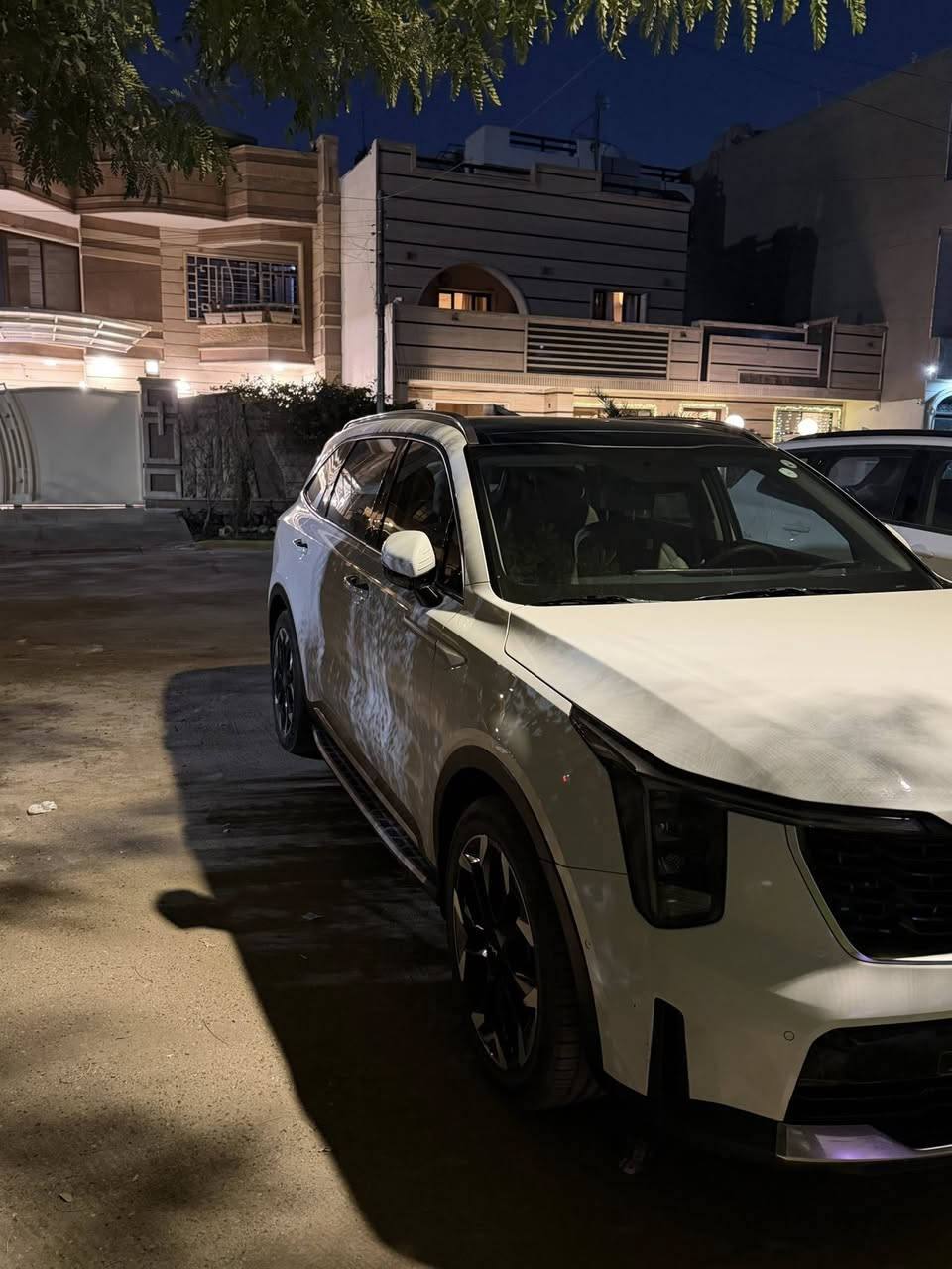 سلام عليكم سورنتو 2024
ماشية 14 ألف 
مواصفات
محرك 6 سلندر 3500
4 كامرات 
سقف بانورامي
مقاعد VIP
صندوق كهربائي
التحكم على المنحدرات
كاميرا 360
مستشعر وقوف
تدفئة المقاعد
تبريد المقاعد
بصمة
مسند الذراع
مثبت السرعة
مرايا جانبية كهربائية
نوافذ كهربائية
حساس المطر
شاشة
ABS
مراقبة النقطة العمياء
نظام المفتاح الذكي
التحكم التلقائي في درجة الحرارة
مقاعد كهربائية
6 وسادة هوائية
مصابيح زينون الأمامية
المصابيح الأمامية ليد
مانع الانزلاق
عرض المعلومات على الزجاج الامامي
إنارة محيطية
أبل كاربلاي
مقاعد الصف الثالث
رادار
شاحن لاسلكي
ستائر خلفية
كشافات ضباب
ذاكرة المقعد
فرامل الوقوف الإلكتروني
وضع القيادة
تحذير مغادرة المسار
نظام بوز الصوتي
منقي هواء
نظام مانع السرقة
التحكم الإلكتروني في الثبات
نظام التوجيه الكهربائي
حساسات ضغط الإطارات
قفل الأمان للأطفال
سياره فول مواصفات واحد على واحد مكفولة سياره من كلشي مغلفة ppf فقط الباب الخلفي بي بارد شبر أو اقل من شبر 
السعر 330 ورقه وبيها مجال حك الجيه 
المكان بغداد زيونة ***********
