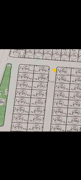 توجد ثلاث قطع للبيع في السبعة كيلو مساحة كل واحدة منها ٢٤٠ متر الاتصال على رقمي وتوجد واحد مساحتها 200متر مقابل شارع 30بينها حديقة ***********
