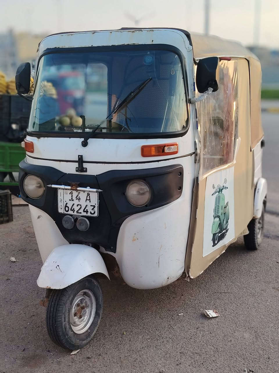 السلام عليكم
تكتك مديل 20 التكتك جاهزه محرك ما مفتوح لاين ما اشتغل بيه اروح بيه ورجع 
***********
رقم نكليزي
