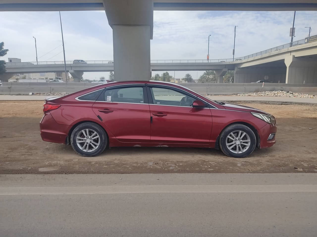 سوناتا موديل 2016 وارد امريكي بيهه جاملغ وبنيد محرك 2000 حسب الصور المرفقه مع السونار مكانها بغداد السعر ١١٥ رقم الموبايل ***********الرقم الثاني ***********
