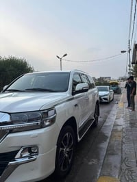 لاندكروز موديل 2021 رقم بغداد فول مواصفات واحد على واحد   ماشيه 50كيلو...